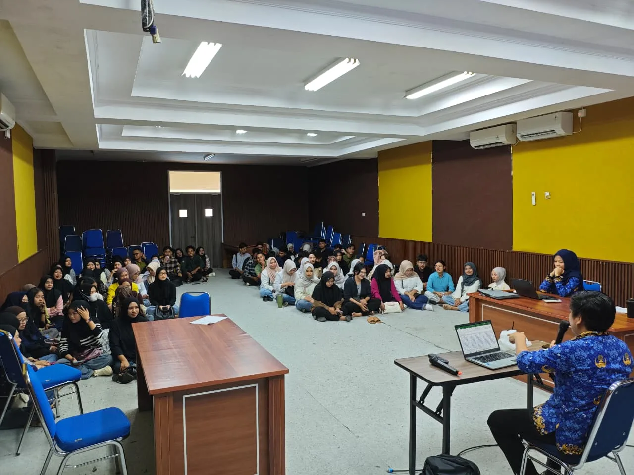 Sosialisasi Kampus Berdampak: Mahasiswa Sosiologi UBB Pemetaan Minat dan Jalur Kontribusi